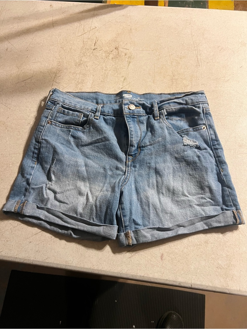 Women’s Light Blue Denim Shorts with Rolled Hem old Navy size 10
